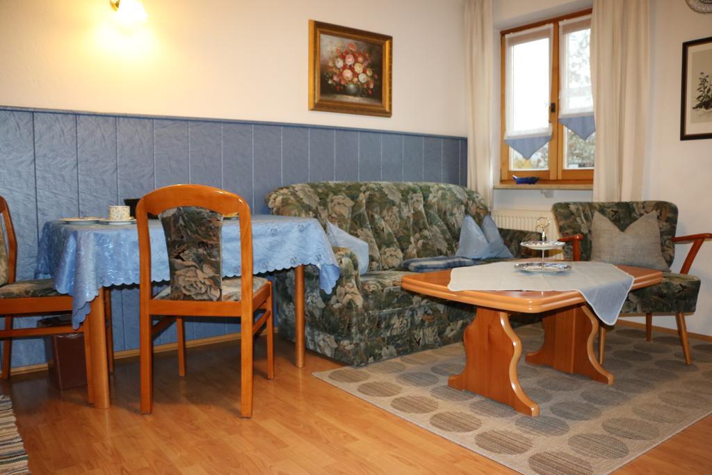 Appartementhaus Elisabeth Winklhofer Bad Füssing Pokoj fotografie